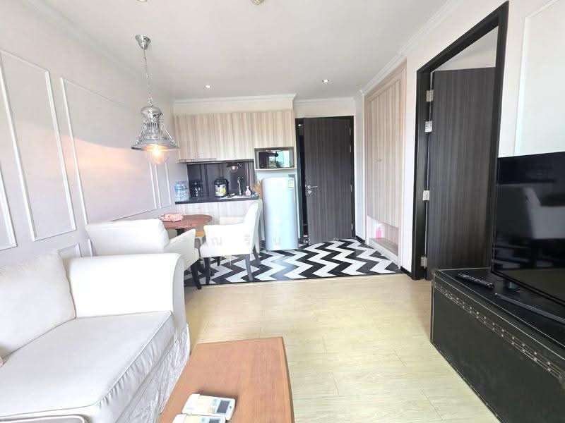 Venetian Signature Condo Resort Pattaya : เวเนเชี่ยน ซิกเนเจอร์ คอนโด รีสอร์ท พัทยา, ชลบุรี, ถ.นาจอมเทียน, หนองปรือ, บางละมุง, ชลบุรี, 32 ตร.ม., คอนโด ขาย, โดย คุณรินดา, 60060481 - DDproperty.com