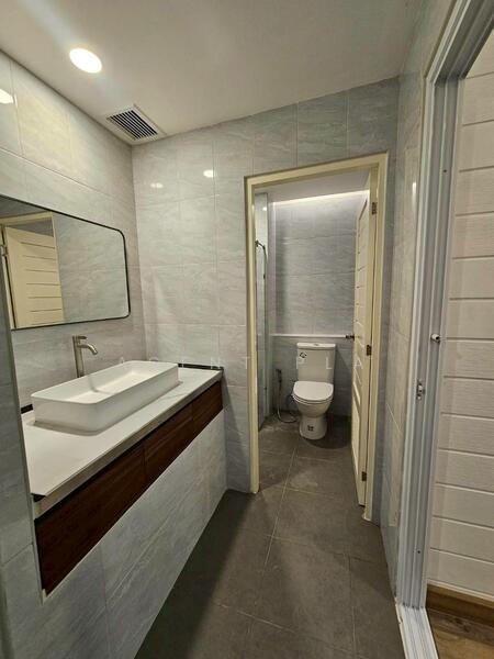 For Rent - Newly Renovated Commercial Building for Rent — Just 100 Meters from BTS Bang Chak (SPSP615), Bangkok