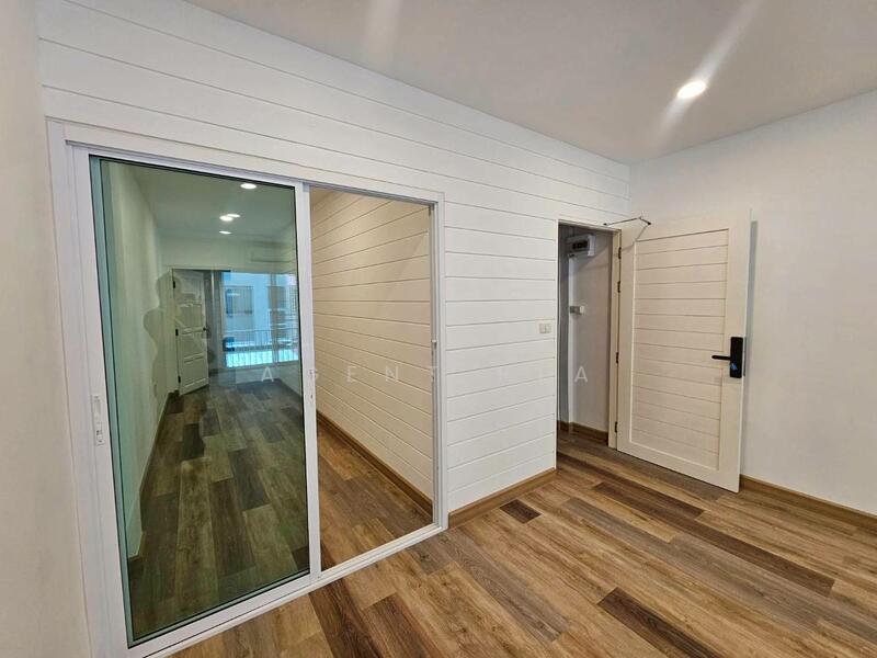 For Rent - Newly Renovated Commercial Building for Rent — Just 100 Meters from BTS Bang Chak (SPSP615), Bangkok