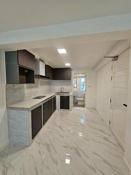 For Rent - Newly Renovated Commercial Building for Rent — Just 100 Meters from BTS Bang Chak (SPSP615), Bangkok