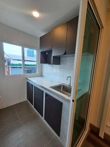 For Rent - Newly Renovated Commercial Building for Rent — Just 100 Meters from BTS Bang Chak (SPSP615), Bangkok