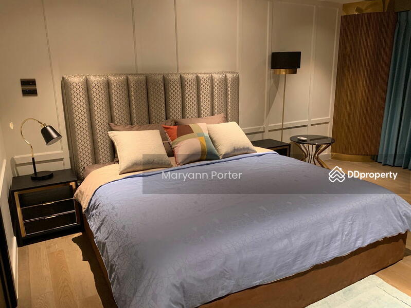 For Sale - State Tower, Bangkok