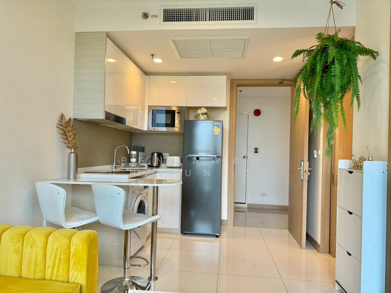 The Riviera Wongamat, Chon Buri (Pattaya), Na Kluea 16 Alley, Na Kloe, Bang Lamung (Pattaya), Chon Buri (Pattaya), 1 Bedroom, 35 sqm, Condo For Rent, by Benjawan Chukunhom, 60061262 - DDproperty.com