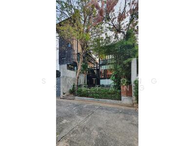 ขาย - โฮมออฟฟิศ สตรีวิทยา 2 สไตล์โมเดิร์นทรอปิคอล 3.5 ชั้น 67 ตร.วา เข้าออกได้หลายทาง เลียบด่วน โชคชัย 4, กรุงเทพ