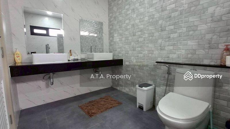 For Rent - Golden Prive Phanat Nikhom - Amata, Chon Buri