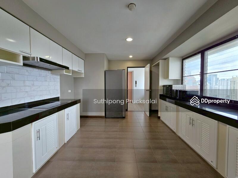 For Rent - D.S. Tower 1 Sukhumvit 33, Bangkok