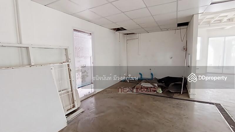 For Sale - Land 71 sqw. For Sale with a House in Yenakard-Rama 4 area, Bangkok