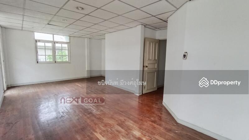 For Sale - Land 71 sqw. For Sale with a House in Yenakard-Rama 4 area, Bangkok