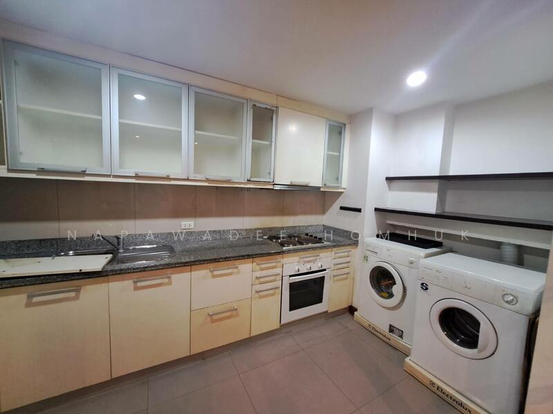 Urbana Sukhumvit 15 : เออร์บาน่า สุขุมวิท 15, กรุงเทพ, ซอยสุขุมวิท 15, คลองเตยเหนือ, วัฒนา, กรุงเทพ, 113 ตร.ม., คอนโด ให้เช่า, โดย Napawadee Homhuk, 60061705 - DDproperty.com