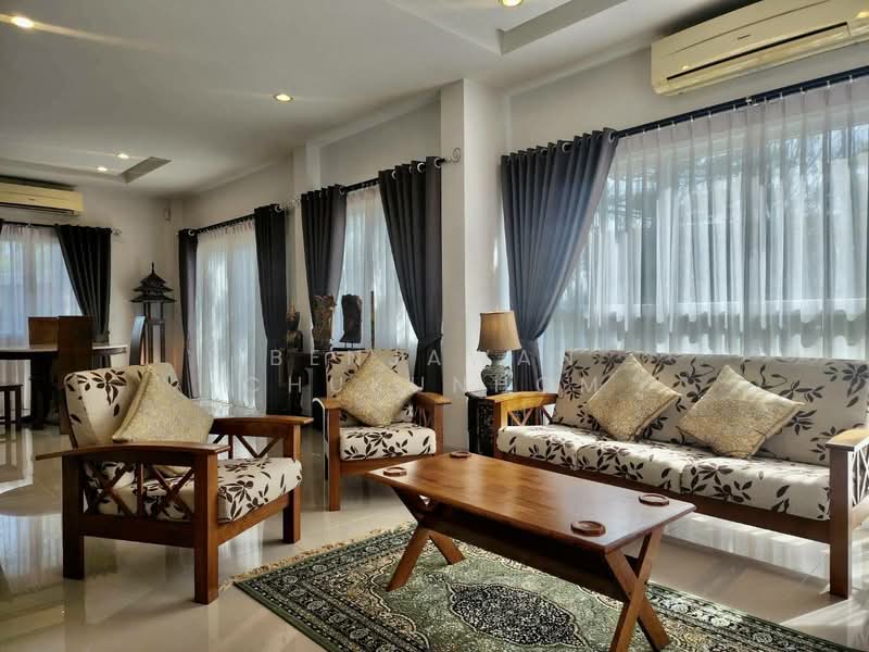 Patta Ville Village : หมู่บ้านภัททา วิลล์, ชลบุรี, พรประภานิมิตร 26 เมืองพัทยา, บางละมุง, บางละมุง, ชลบุรี, 340 ตร.ม., วิลล่า ให้เช่า, โดย Benjawan Chukunhom, 60061861 - DDproperty.com