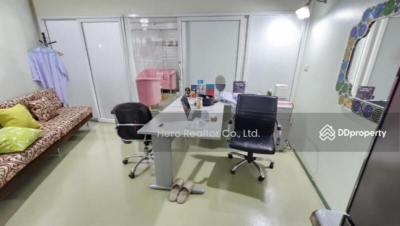 ให้เช่า - ให้เช่าพื้นที่ค้าปลีก Retail สุขุมวิท วัฒนา BTS อโศก BRE25239, กรุงเทพ