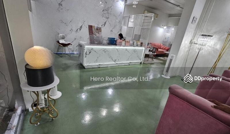 For Rent - For Rent Bangkok Retail Space Sukhumvit Watthana BTS Asok BRE25239, Bangkok