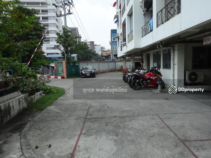 For Sale - Samsennai Village, Bangkok