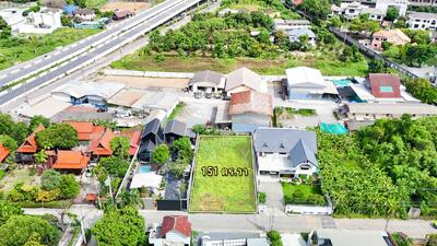 ขาย - ตลิ่งชัน, กรุงเทพ