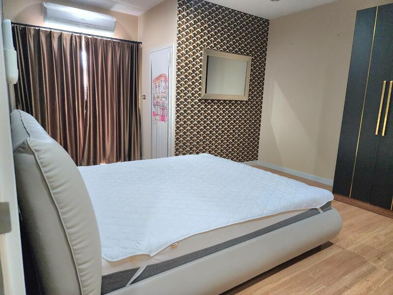 For Sale - Townhome for sale close 80th Anniversary year, Nakhon Ratchasima