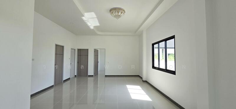 For Sale - Vara Ville Single Houses Near Industrial Estate – Save 200,000!, Rayong