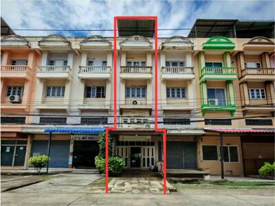 ขาย - ขาย อาคารพาณิชย์ 4 ชั้น ซอยร่มเกล้า 44 หมู่บ้านมารวย ใกล้โรงเรียนสารสาสน์วิเทศ ร่มเกล้า มีดาดฟ้า, กรุงเทพ