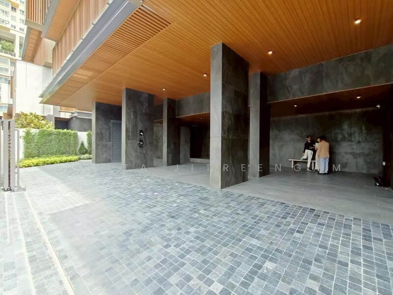 Sonle Residences, Bangkok, Wong Sawang, Bang Sue, Bangkok, 5 Bedrooms, 1,365 sqm, Single Detached House For Sale, by Nissita Jitreengam, 60064401 - DDproperty.com
