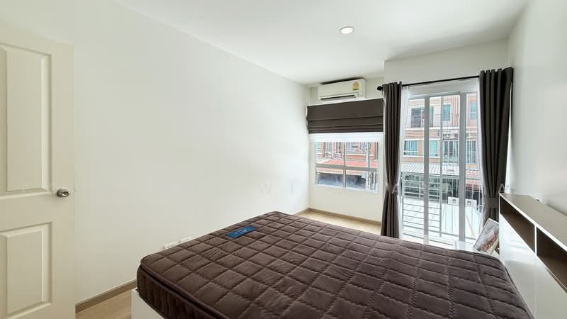 Villette City Pattanakarn 38, Bangkok, Phatthanakan Road, Prawet, Bangkok, 3 Bedrooms, 180 sqm, Townhouse For Sale, by Ponwimol Wipanarapai, 60064823 - DDproperty.com