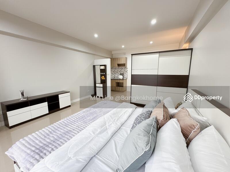 For Sale - Central Ratchayothin Park, Bangkok
