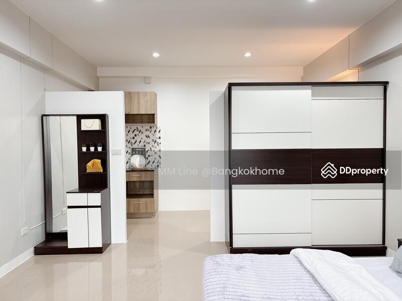 For Sale - Central Ratchayothin Park, Bangkok