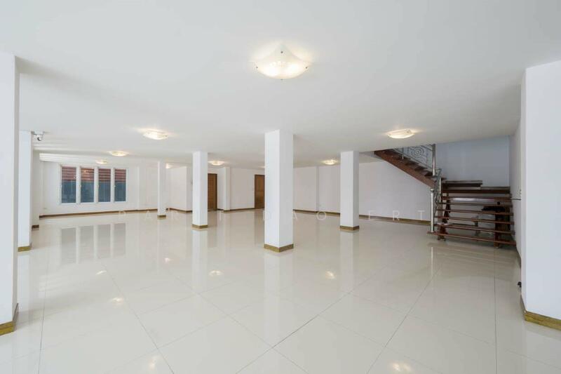 ขาย - Chock Chai Ruam Mit, กรุงเทพ