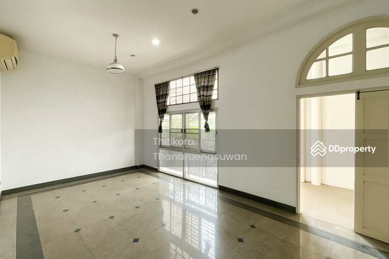 ขาย - ลาดพร้าว 122, กรุงเทพ