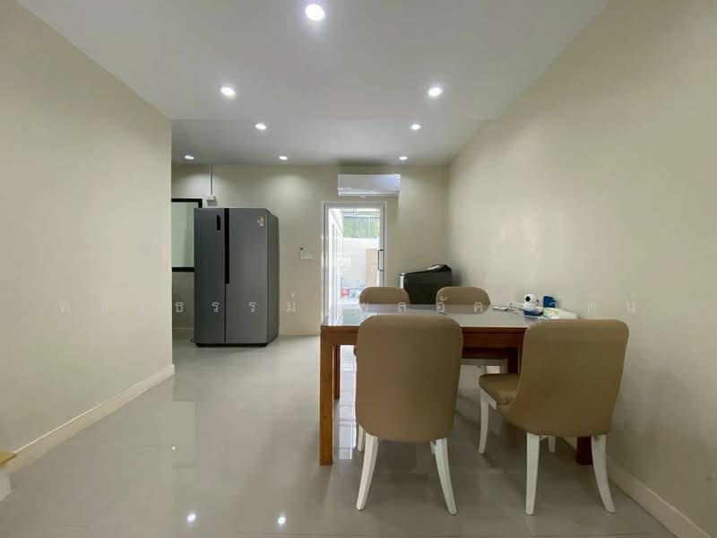 The Connect Pattanakarn 38, Bangkok, Soi Phatthanakan 38, Phatthanakan Road, Suan Luang, Bangkok, 4 Bedrooms, 140 sqm, Townhouse For Rent, by Rattapon Sivamok, 60066215 - DDproperty.com