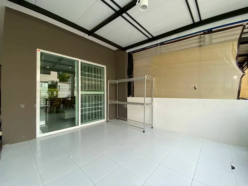 The Connect Pattanakarn 38, Bangkok, Soi Phatthanakan 38, Phatthanakan Road, Suan Luang, Bangkok, 4 Bedrooms, 140 sqm, Townhouse For Rent, by Rattapon Sivamok, 60066215 - DDproperty.com