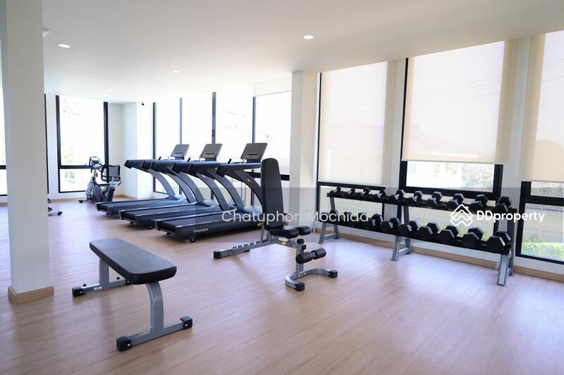 ขาย - 5-Br Townhouse near BTS Kheha, สมุทรปราการ
