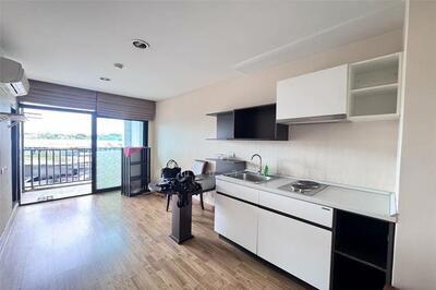 ขาย - Baan Navatara Condominium : บ้านนวธารา คอนโดมิเนียม, กรุงเทพ