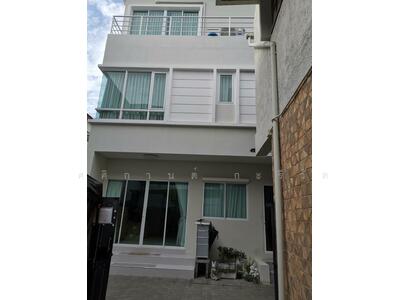 ขาย - ขายบ้านพร้อมที่ดินซอยพิบูลวัฒนา 4 ถนนพระราม 6 ขนาด 121 ตร.ว., กรุงเทพ