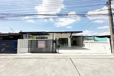 ขาย - Mu Ban Bua Khao Ramkhamhaeng 174 : หมู่บ้าน บัวขาว รามคําแหง 174, กรุงเทพ