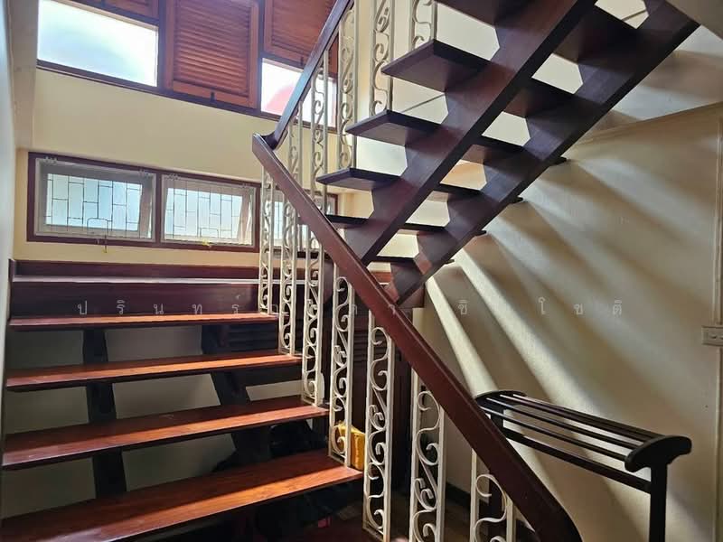 Single house Dusit-Ratchawat, Bangkok, Tanon Nakorn Chaisri, Dusit, Bangkok, 3 Bedrooms, 160 sqm, Single Detached House For Rent, by ปรินทร์ญาดา ชิณโชติ, 60067706 - DDproperty.com
