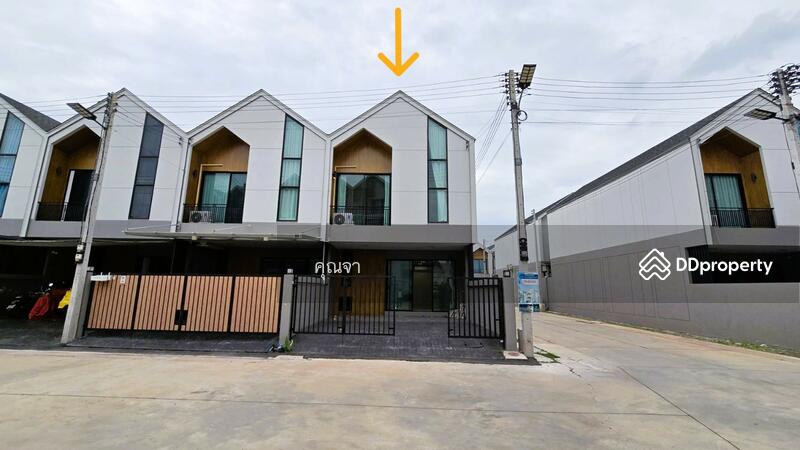 ขาย - หลังมุมหน้าโครงการ บ้านทรงนอร์ดิก ไม่เคยเข้าอยู่ ขาย ทาวน์โฮม หมู่บ้าน Assawin Village, สมุทรสงคราม