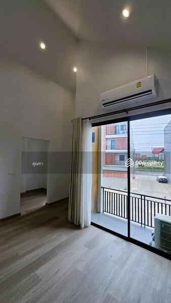 For Sale - หลังมุมหน้าโครงการ บ้านทรงนอร์ดิก ไม่เคยเข้าอยู่ ขาย ทาวน์โฮม หมู่บ้าน Assawin Village, Samut Songkhram
