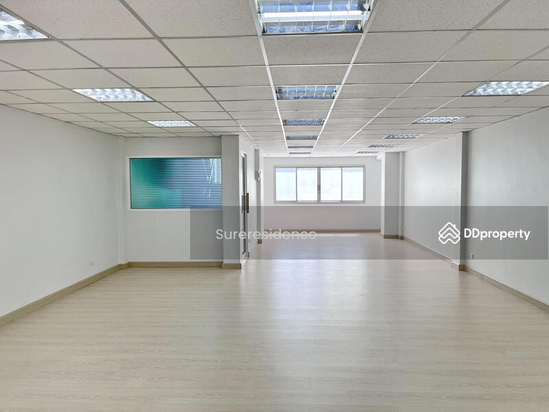 For Rent - commercial building Town in Town, Bangkok
