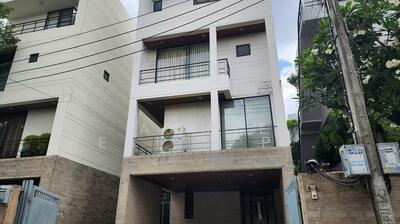 ขาย - ขายโฮมออฟฟิศอารีย์สัมพันธ์ 5 พร้อมสระว่ายน้ำส่วนตัว, กรุงเทพ