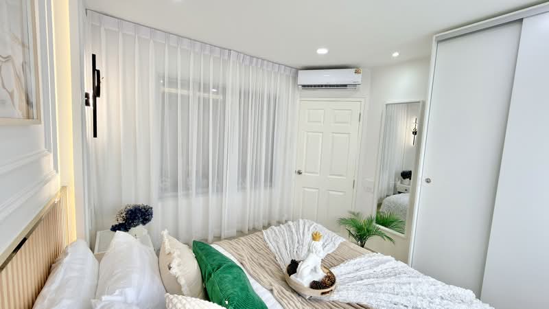 Lumpini Condo Town Bodindecha Ramkhamhaeng, Bangkok, Soi Ramkhamhaeng 43/1, Phlapphla, Wang Thonglang, Bangkok, 1 Bedroom, 28 sqm, Condo For Sale, by Pongpan Matkhao, 60069227 - DDproperty.com