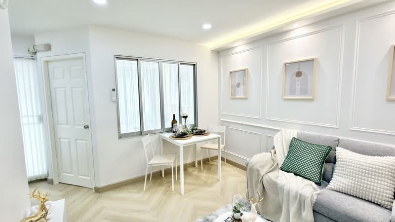 Lumpini Condo Town Bodindecha Ramkhamhaeng, Bangkok, Soi Ramkhamhaeng 43/1, Phlapphla, Wang Thonglang, Bangkok, 1 Bedroom, 28 sqm, Condo For Sale, by Pongpan Matkhao, 60069227 - DDproperty.com