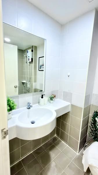 Lumpini Condo Town Bodindecha Ramkhamhaeng, Bangkok, Soi Ramkhamhaeng 43/1, Phlapphla, Wang Thonglang, Bangkok, 1 Bedroom, 28 sqm, Condo For Sale, by Pongpan Matkhao, 60069227 - DDproperty.com