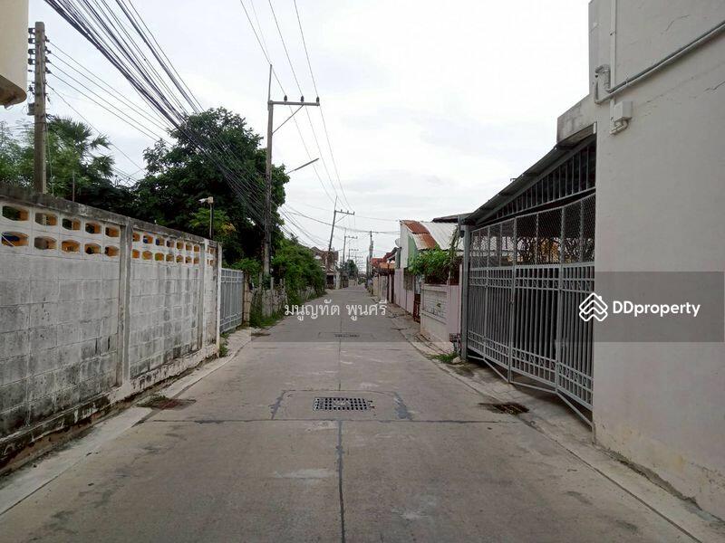 For Sale - Land for sale located in the alley next to the Social Security Office., Saraburi