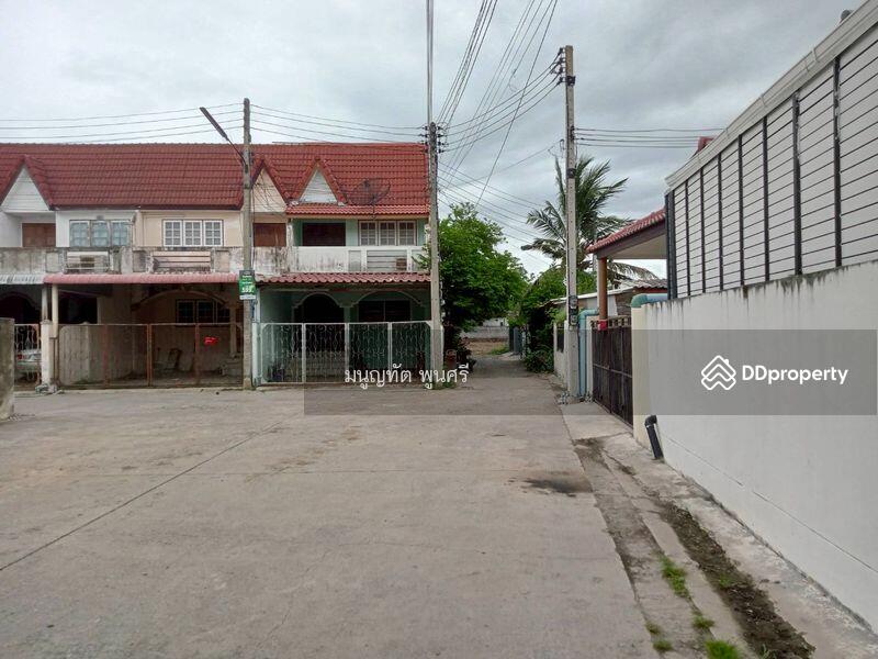 For Sale - Land for sale located in the alley next to the Social Security Office., Saraburi