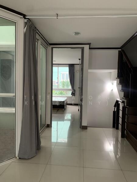 For Rent - ให้เช่า ทาวน์โฮม รีโนเวทใหม่ 3 ชั้น 4 ห้องนอน 4 ห้องน้ำติดกับโรงเรียนนานาชาติ รีเจ้นทฺ์ และ SISB, Bangkok