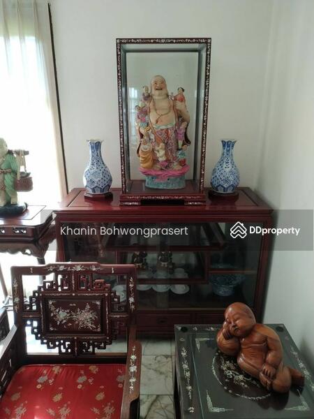 ขาย - 4-Br House near BTS On Nut, กรุงเทพ