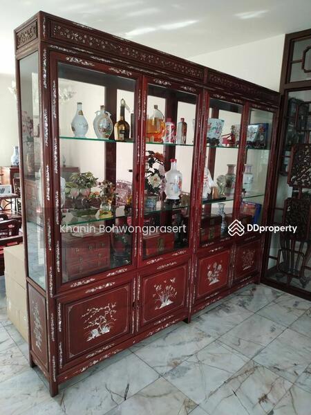 ขาย - 4-Br House near BTS On Nut, กรุงเทพ