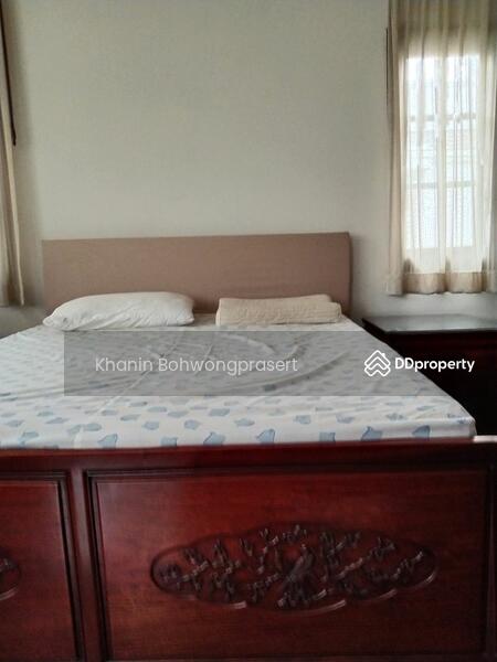 ขาย - 4-Br House near BTS On Nut, กรุงเทพ