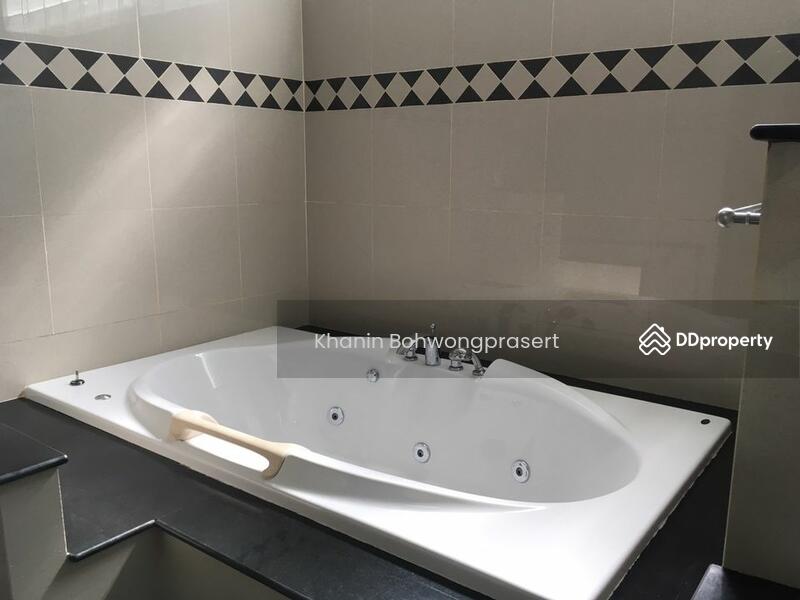 For Sale - 4-Br House near BTS On Nut, Bangkok