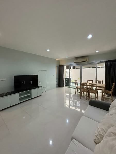 Noble Cube Pattanakarn, Bangkok, Phatthanakan Road, Suan Luang, Bangkok, 2 Bedrooms, 190 sqm, Townhouse For Rent, by ปรินทร์ญาดา ชิณโชติ, 60071224 - DDproperty.com