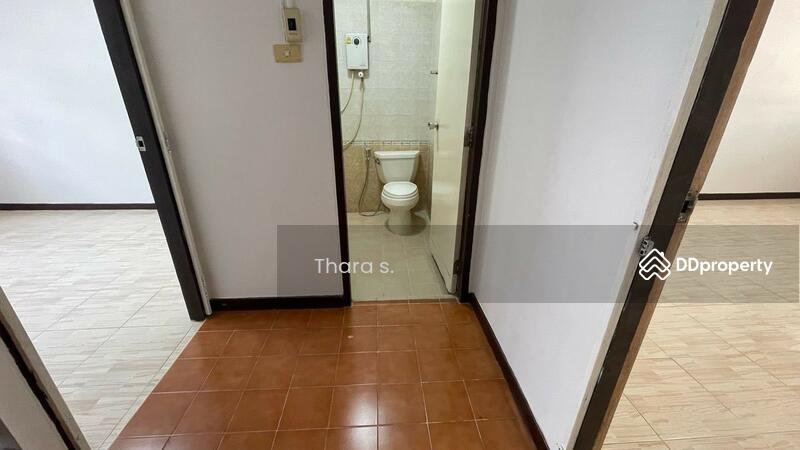 ขาย - ทาวน์เฮ้าส์ 2 ชั้น 22 ตร.วา ประชาชื่น ซอย 8, นนทบุรี